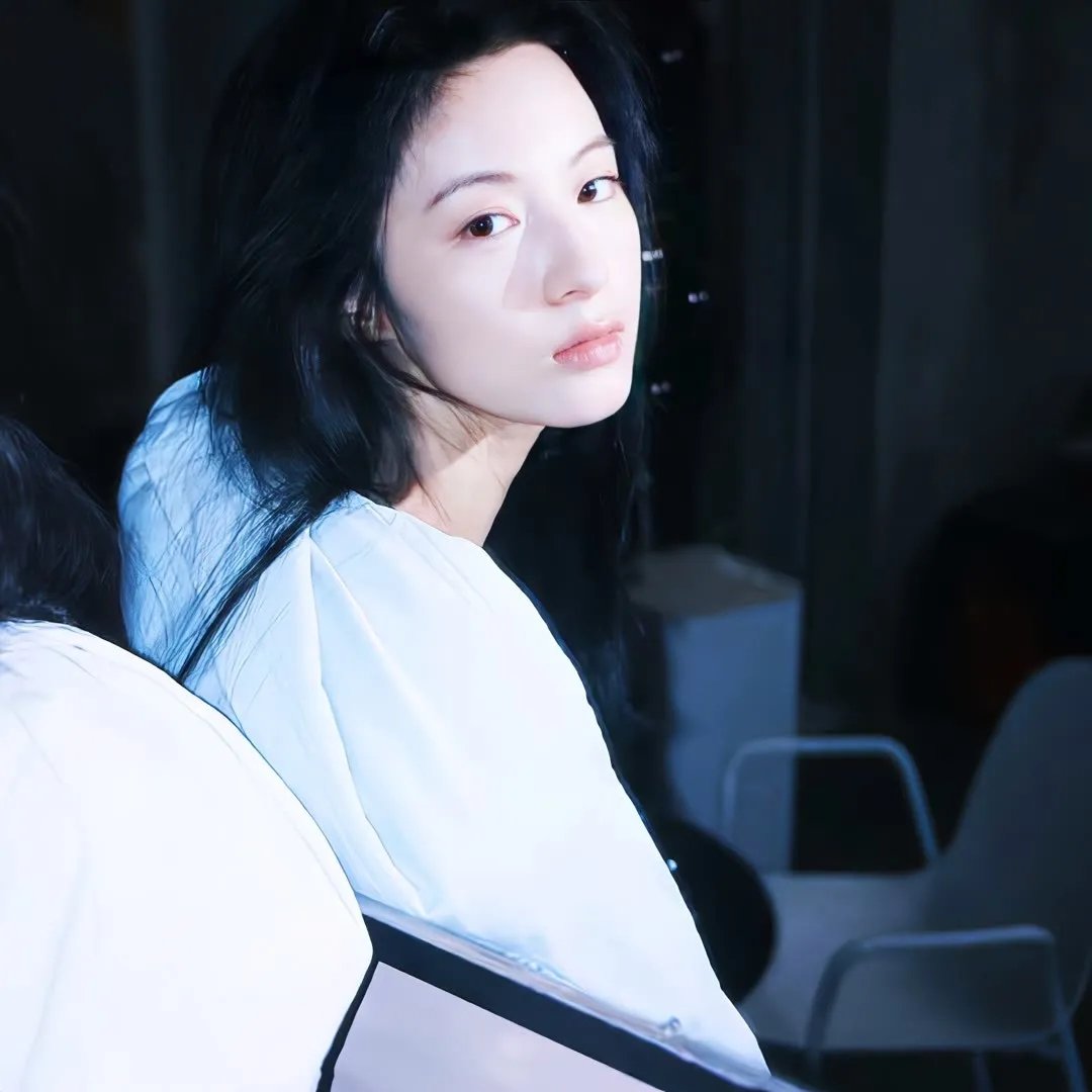 卢贝松之光芒万丈